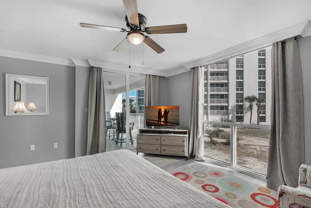 Shoreline Towers 2023