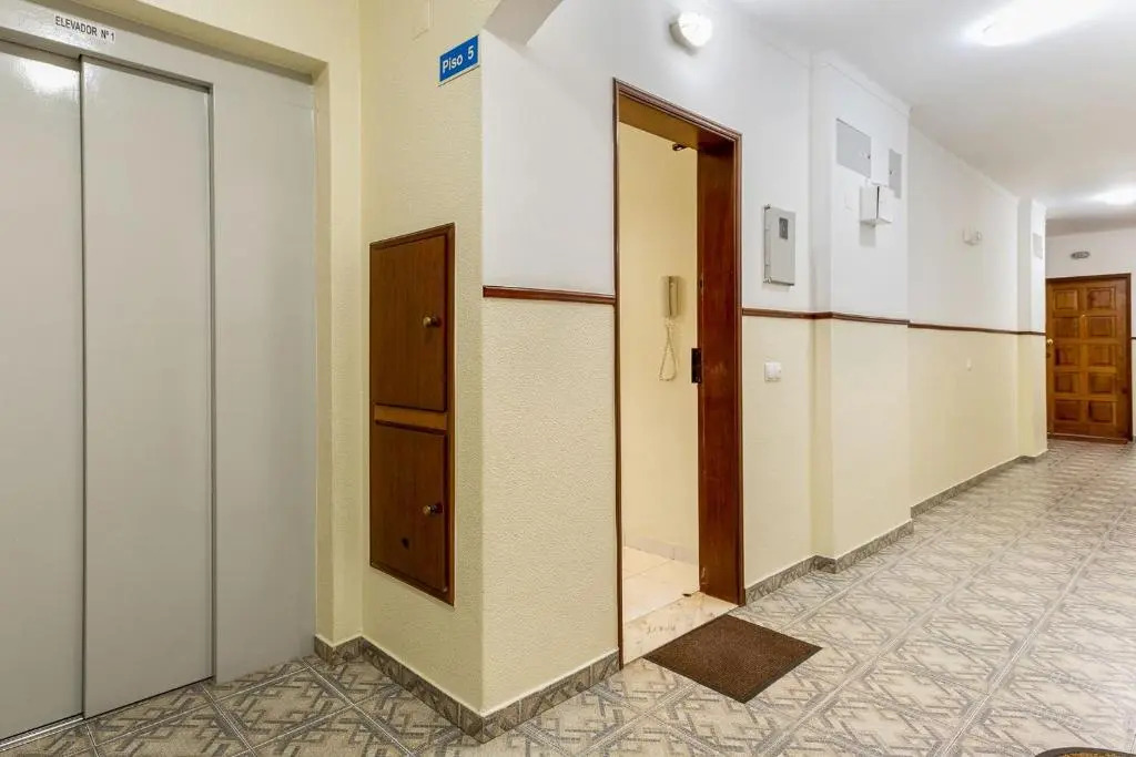 1BR Infante Flat in Quarteira by LovelyStay