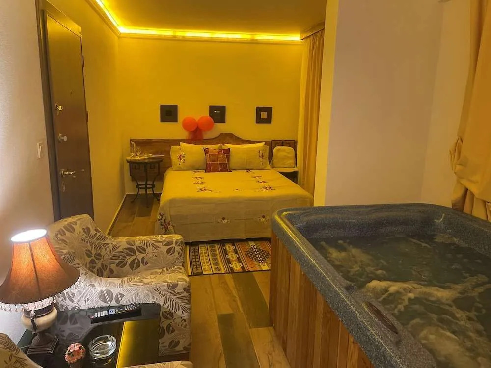 Larin Otel