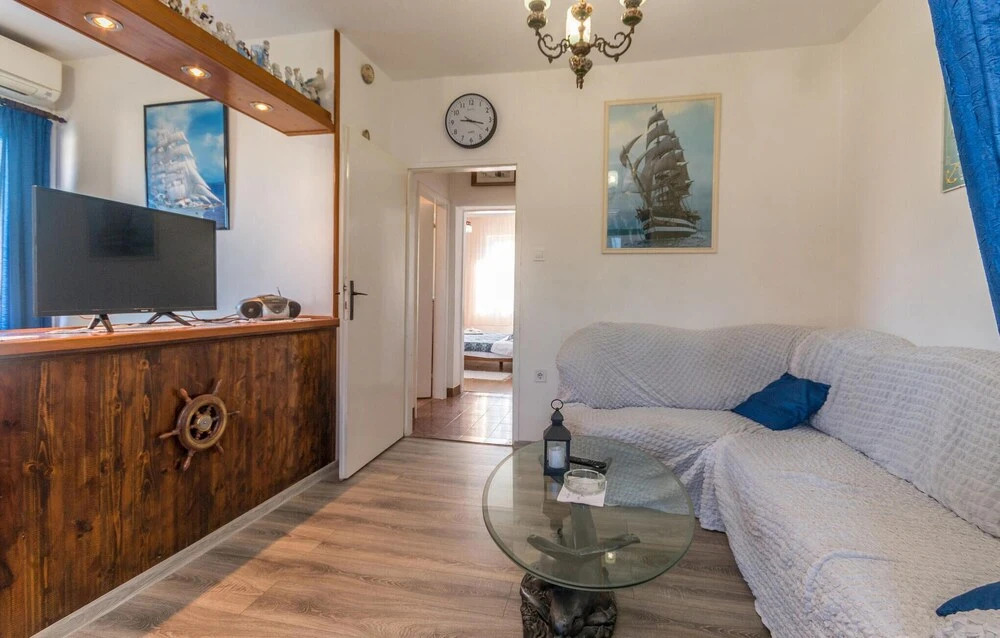 Stunning Apartment in Biograd With Wifi and 2 Bedrooms