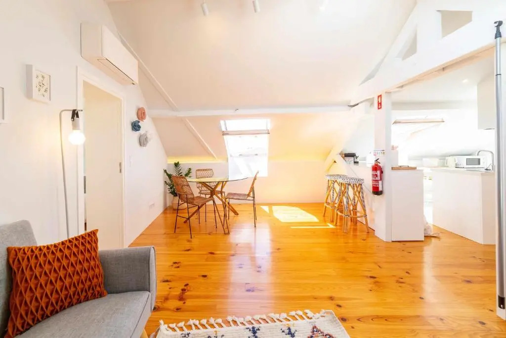 MyHomeisYourHome Viana Center Apartment