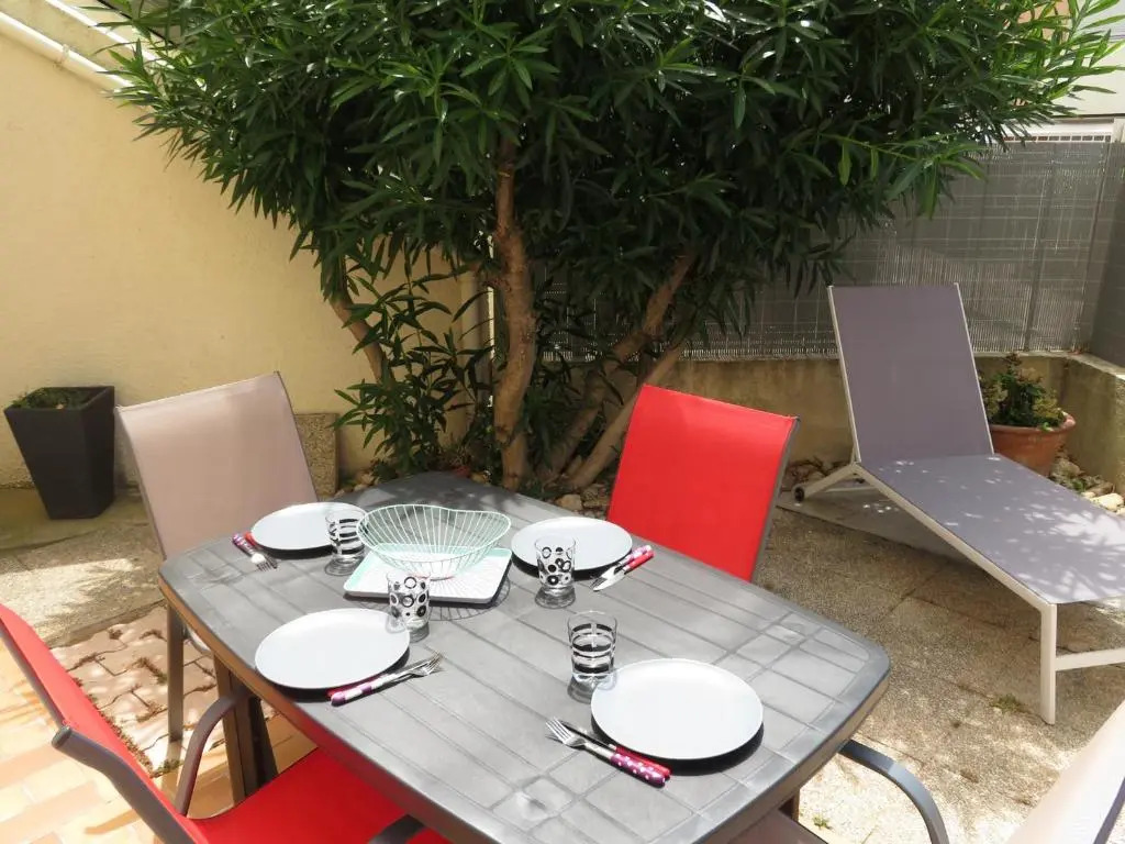 Appartement Sète, 2 pièces, 4 personnes - FR-1-338-392