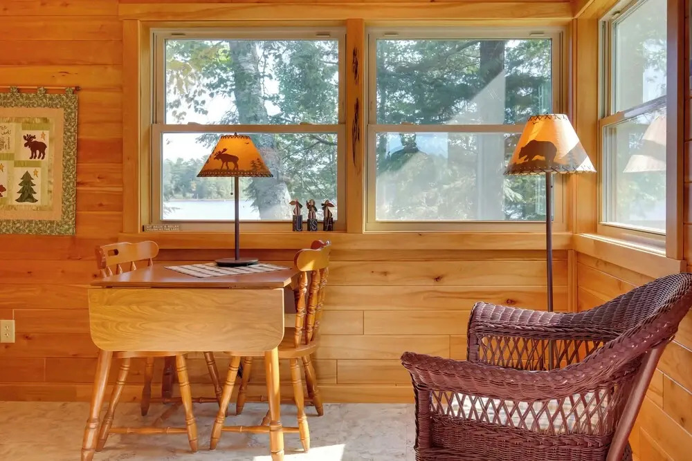 Cozy Lakefront Cabin w/ Indoor Gas Fireplace!