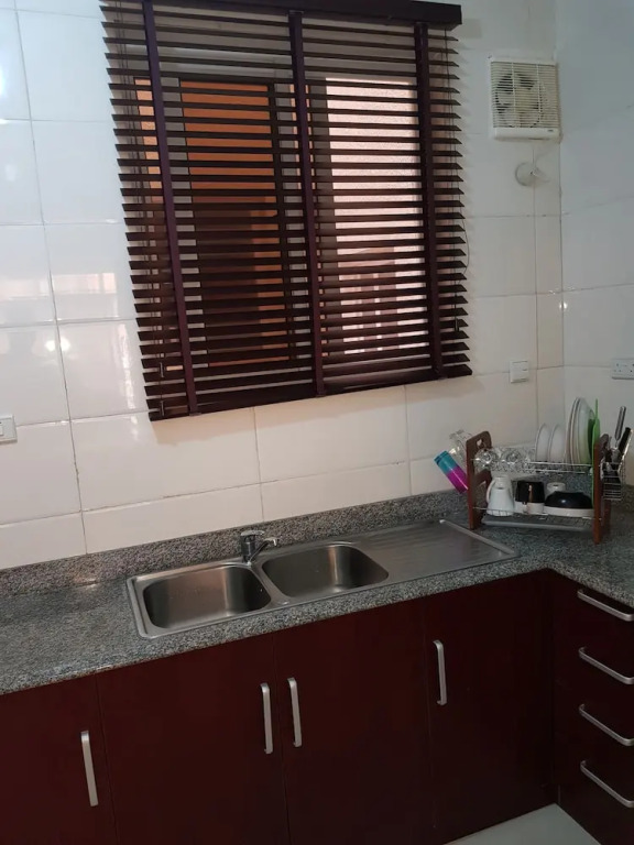 Cadogan Place Estate Apartment
