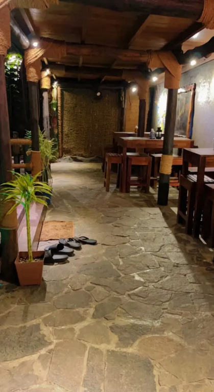 Unwind Restaurant & Hostel