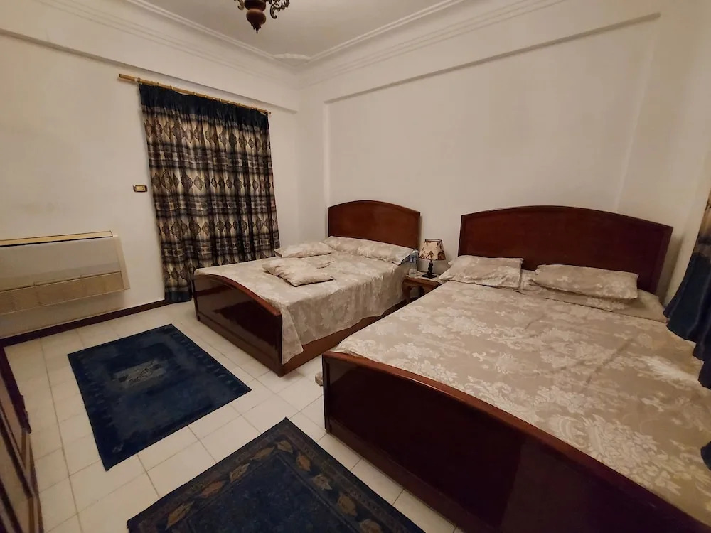 Salem Apartment