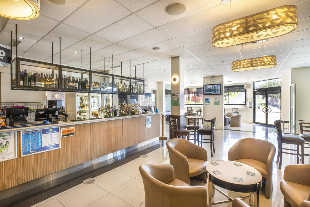 Nightelier Devonport Gateway Hotel