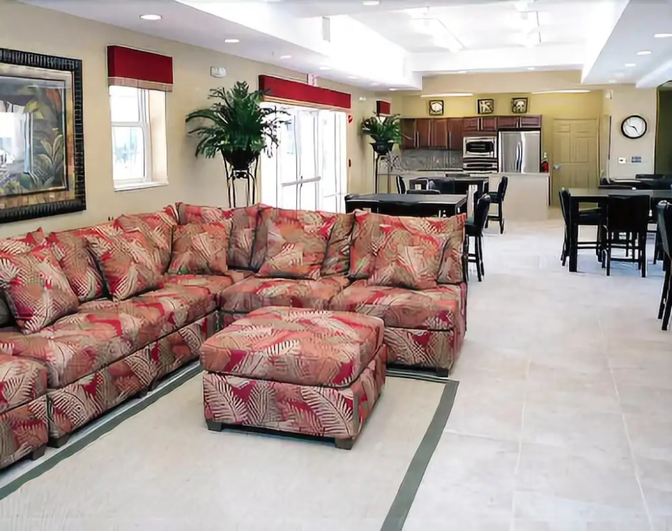 4-206 Ocean Walk - 2 Br Condo