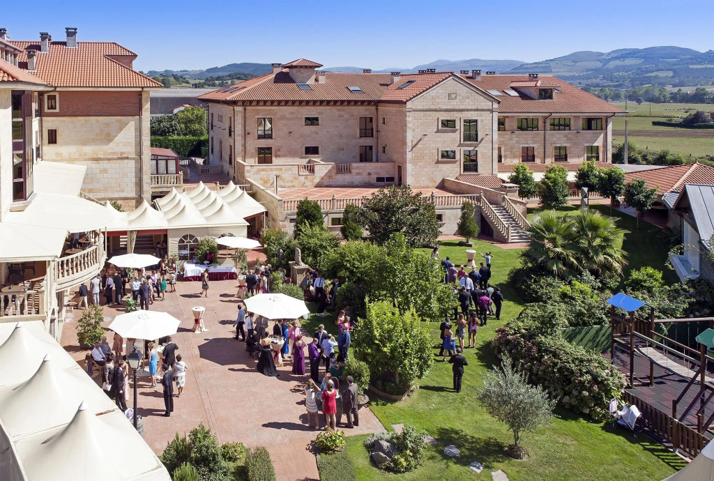 Apartamentos Spa Villa Pasiega