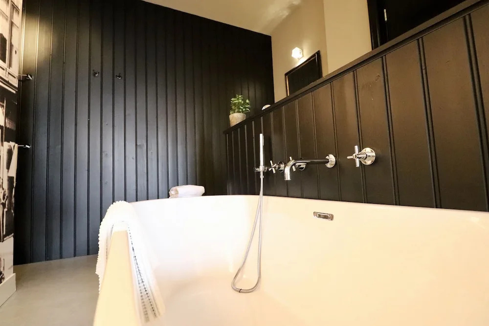 Van der Gang Suites