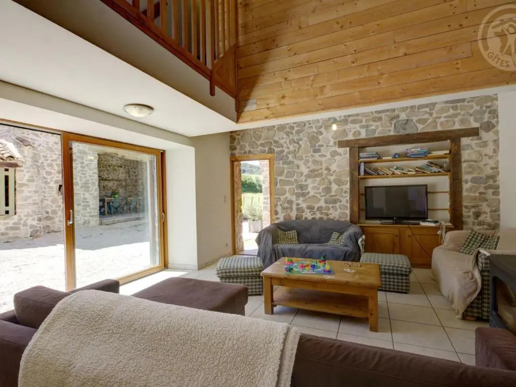 Gîte spacieux avec piscine privée, animaux acceptés - FR-1-496-25