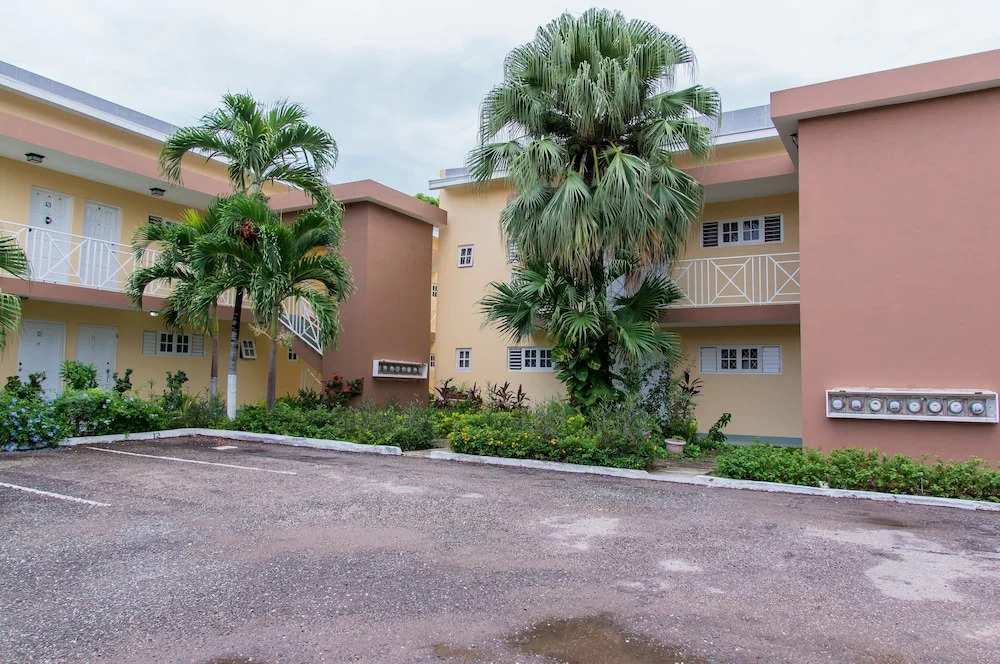 Comlin Bank 13 by Pro Homes Jamaica