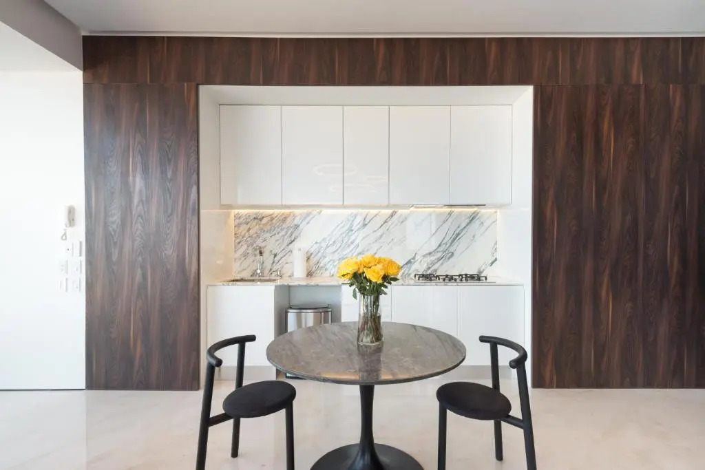 PIER 57 - 510 Luxury Rooftop 2 BR Condo in Romantic Zone