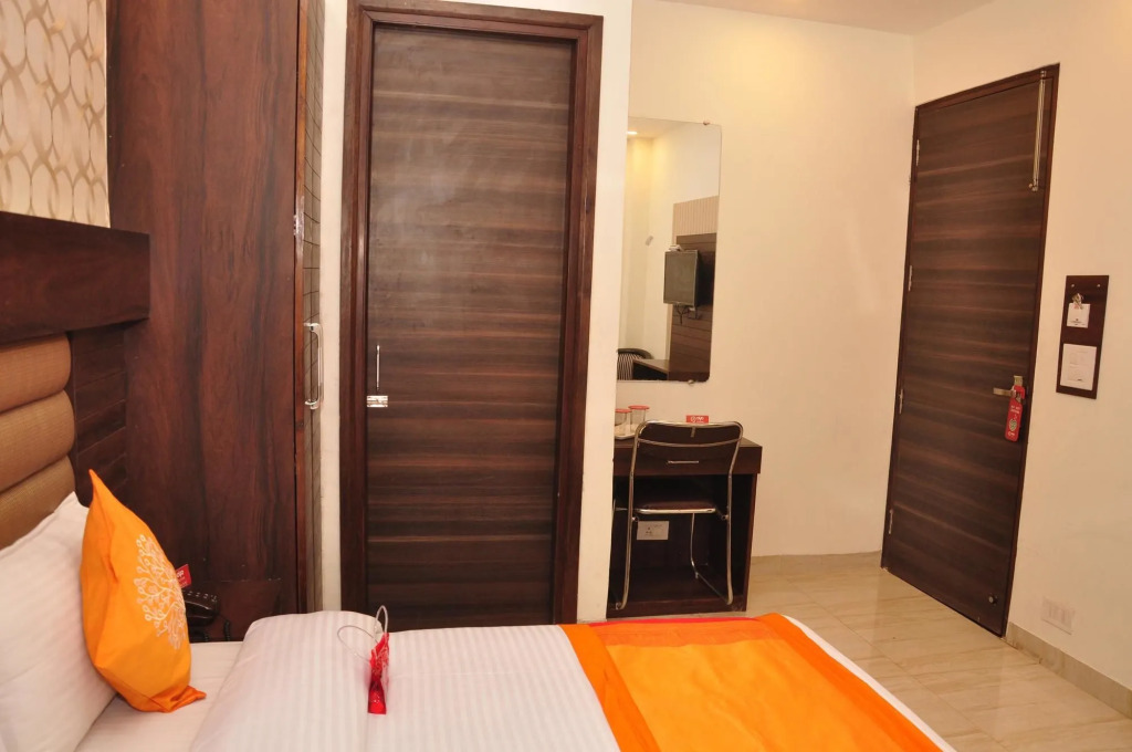 OYO Rooms Hotel Lane 2