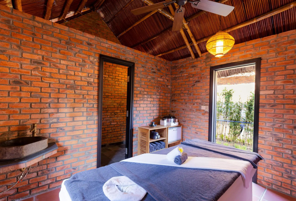 Boutique Cam Thanh Resort