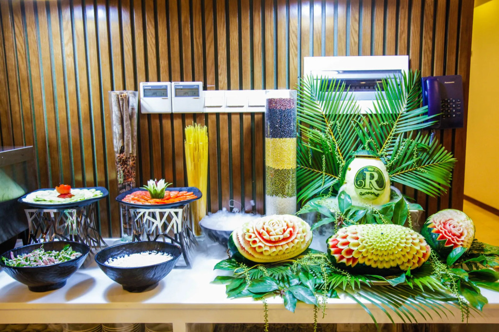 Ritzy Boutique Hotel Da Nang Beach