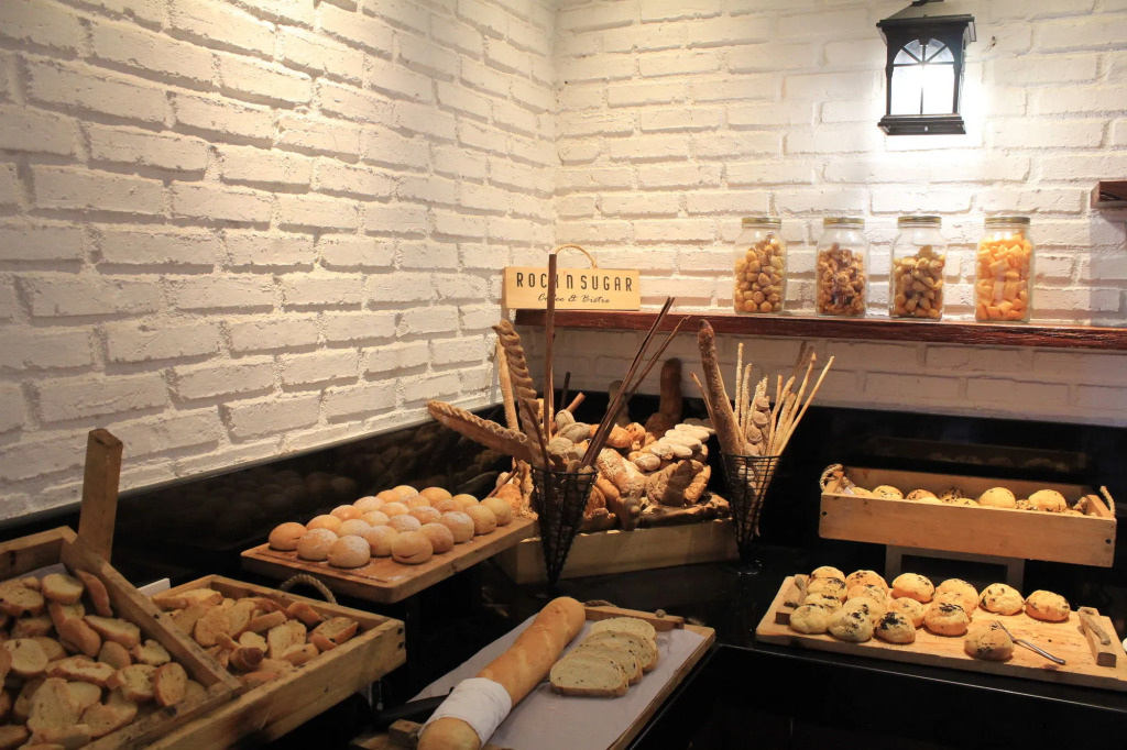 Luminor Hotel Jemursari By WH with The Best Breakfast in Town and Located Near Surabaya Industrial Estate Rungkut SIER