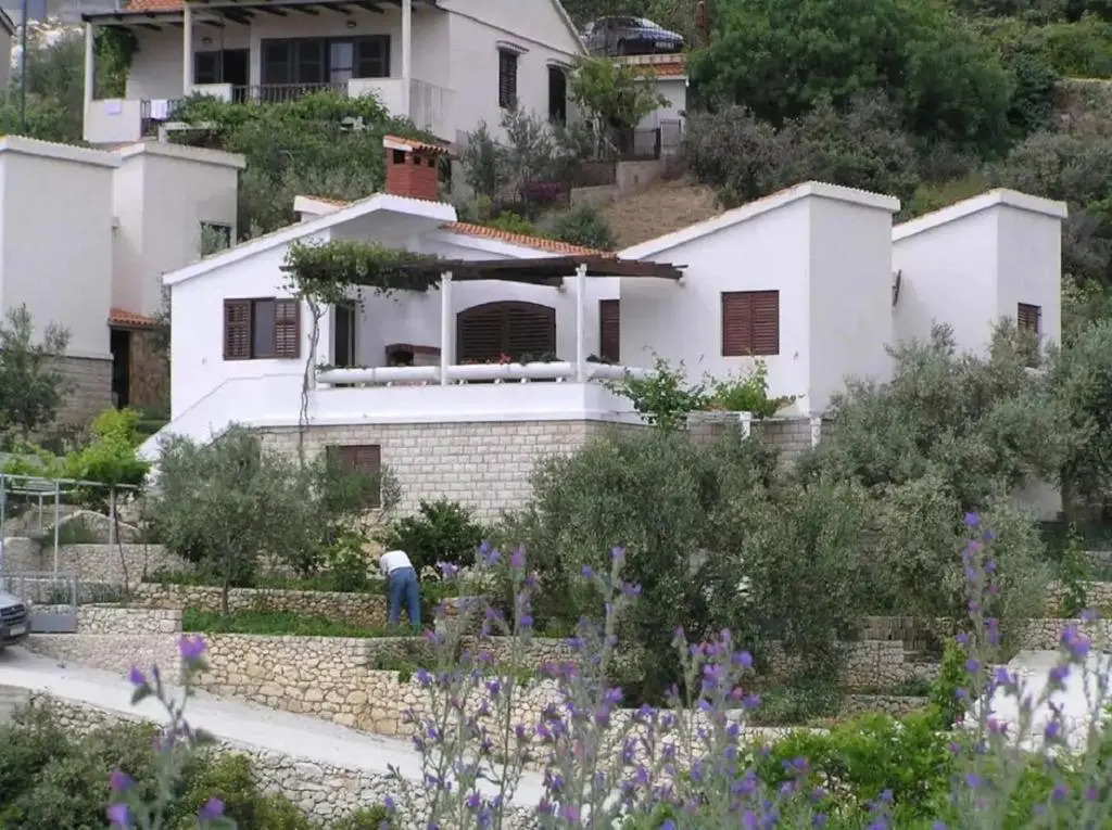 Apartment Miki - 25 m from the sea