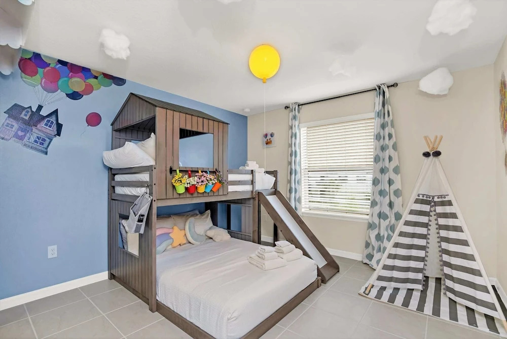 Exquisite, Spacious and Close to Disney 6 BD Home #6ws483