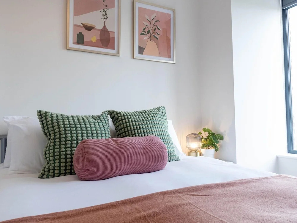 Two-bedroom by Leeds Art Gallery by Belvilla