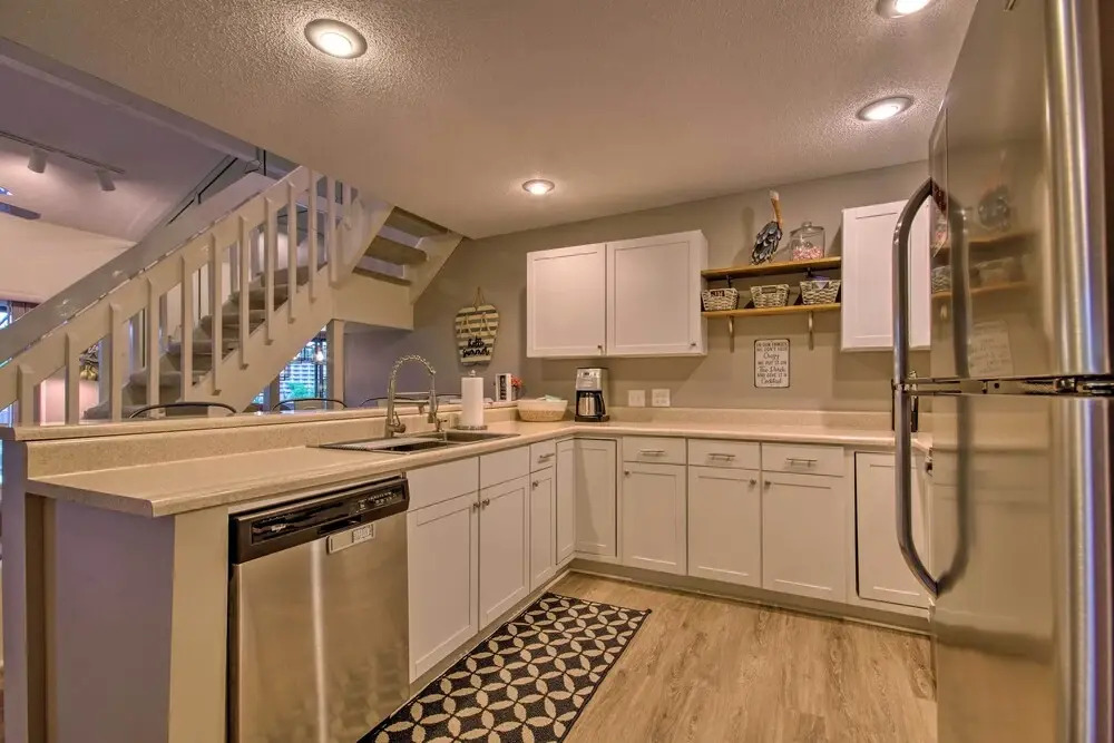2 Mi to Margaritaville! Lake-view Retreat w/ Pool