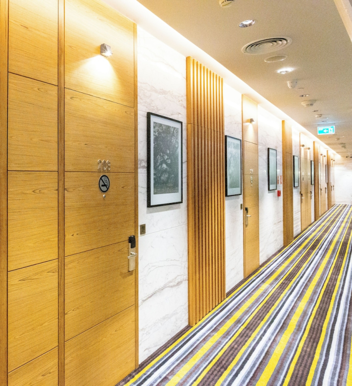 080 Transit Hotel T-1