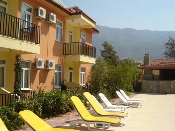 Greeneye Hotel