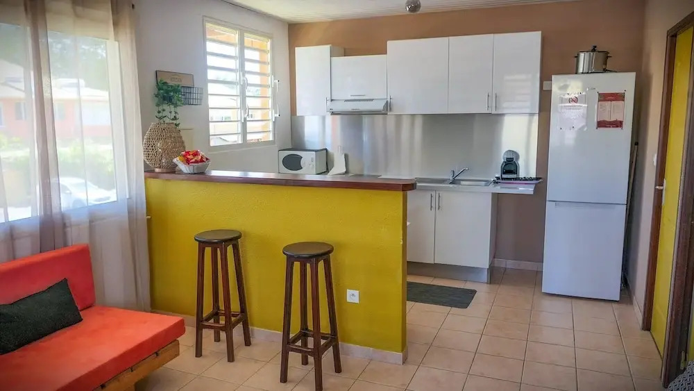 Appartement Cayenne Chic Design Élégant en Bois Tropical