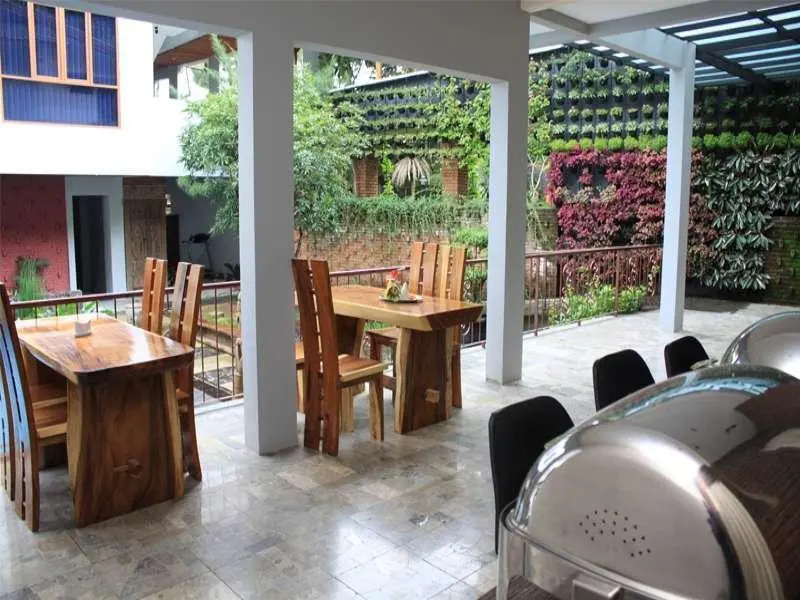 OYO 171 Lotus Art Garden Hotel