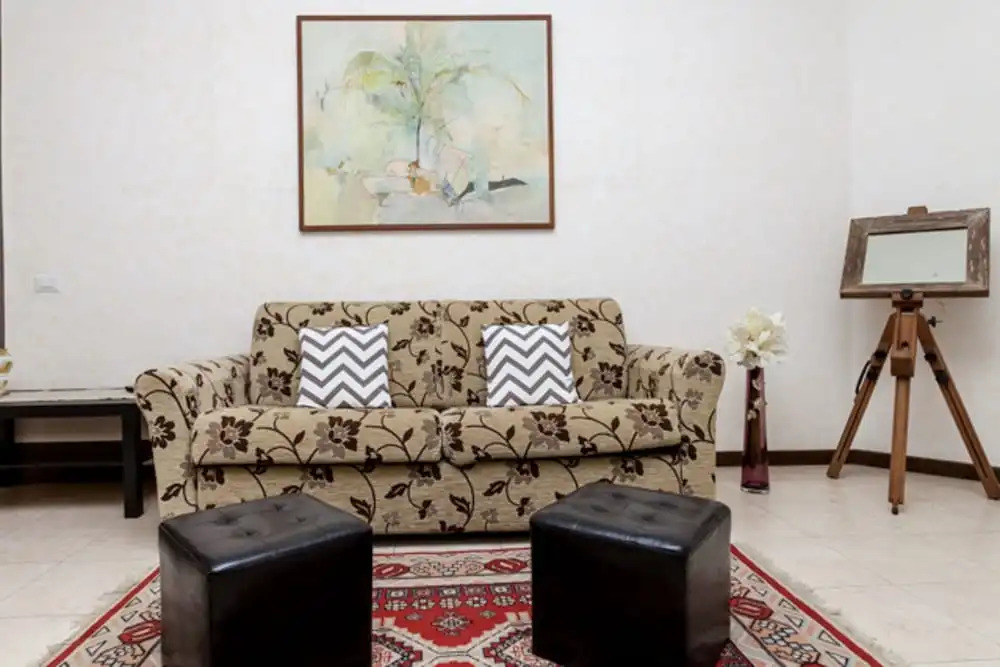 Izzy Apartment