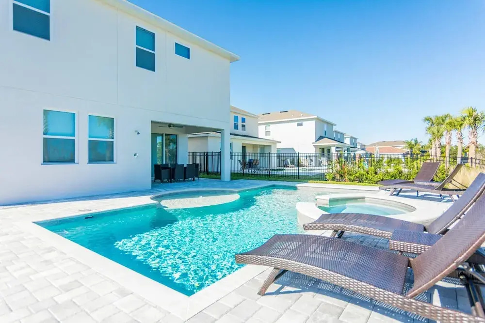 Amazing Home 6 Bedrooms with 6 Suites and private pool at Encore EC7483
