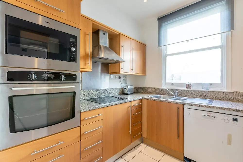 5 Bedroom House in South London