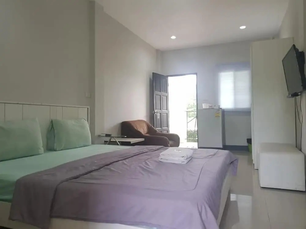 Rayonghouse Resort