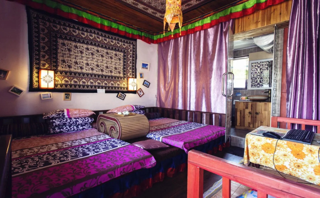 Flinstones Guest House