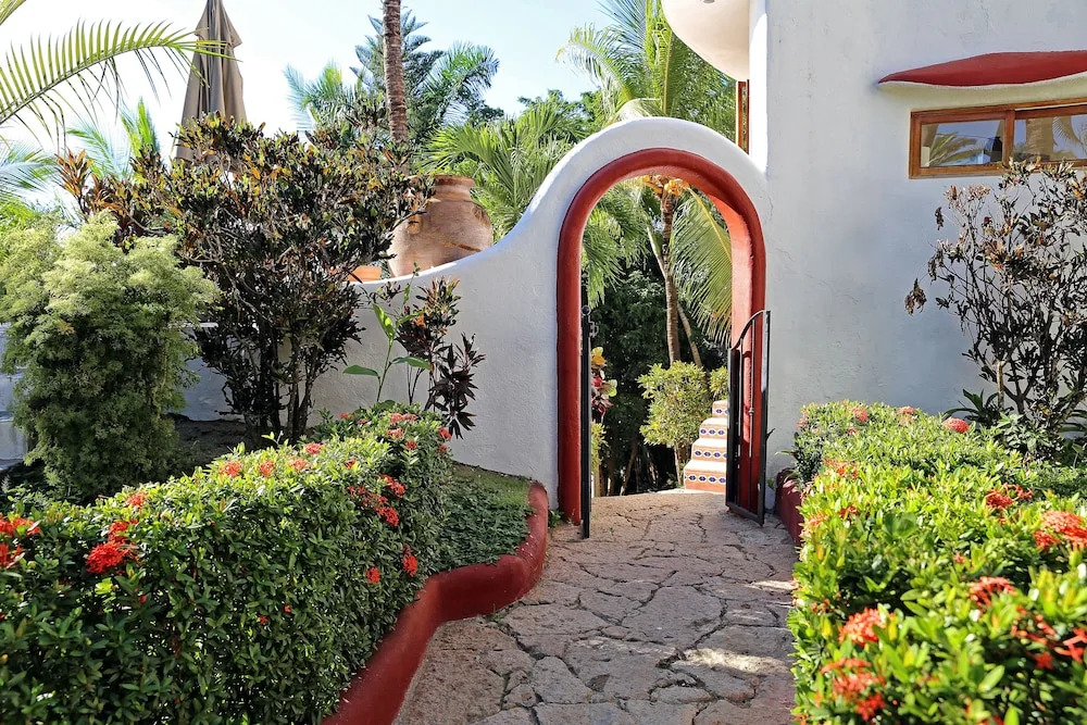 Caracol Estates