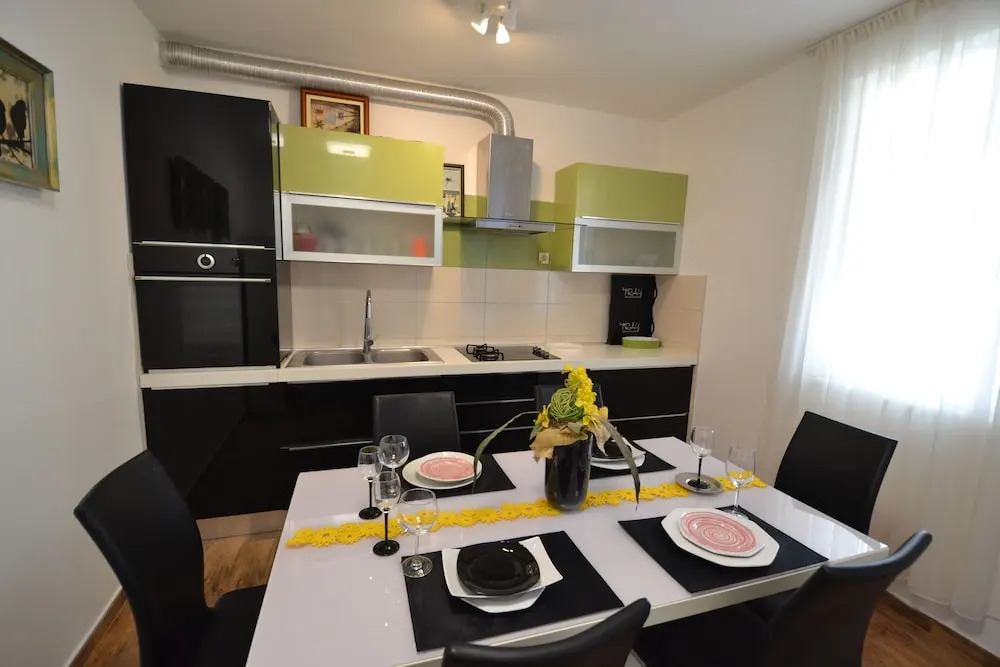 Superior Four Star Apartment