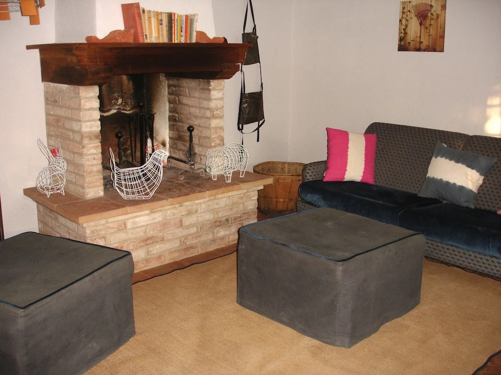Agriturismo La Papessa - Fattoria Montecchio