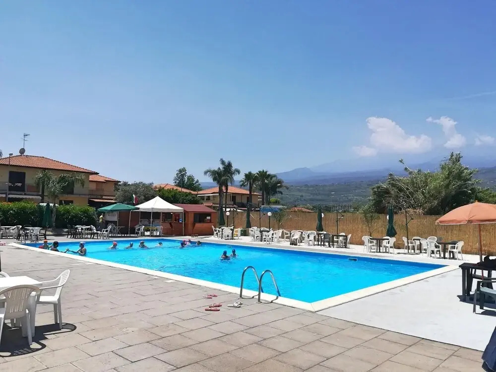 Villa Erika - Charming Villa in Residence With Swimming Pool Near the sea