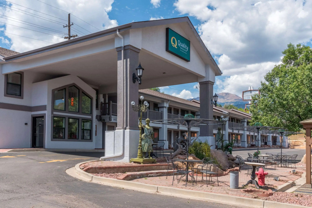 Quality Inn & Suites Manitou Springs at Pikes Peak Garden of the Gods