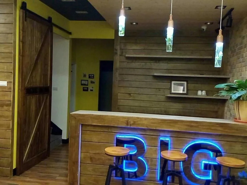 Bigger Guesthouse