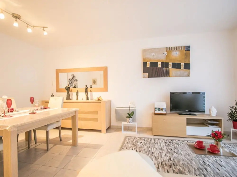 Cosy Apartment in Bayeux with Heating Facility