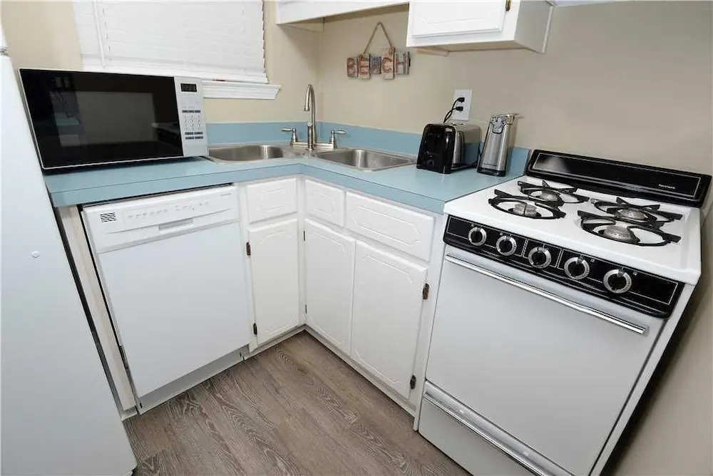 Gulf Highlands 116K - Studio Condo