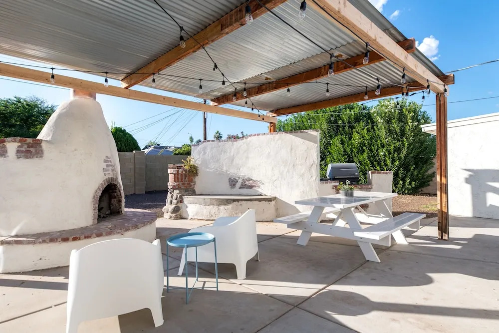 4BR Remodeled Classic near Old Town by WanderJaunt