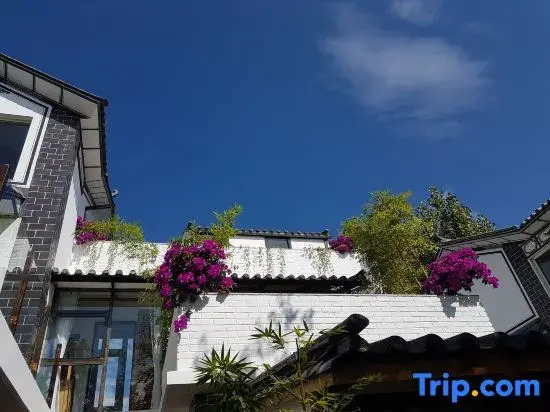 Floral Hotel·DALI LUTAI GUEST Hotel