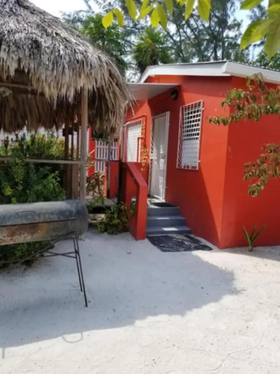 Canuck Cottage Two Bedroom House