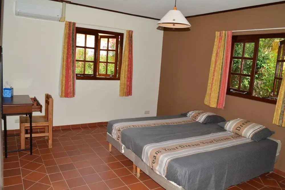 Mirador Apartments