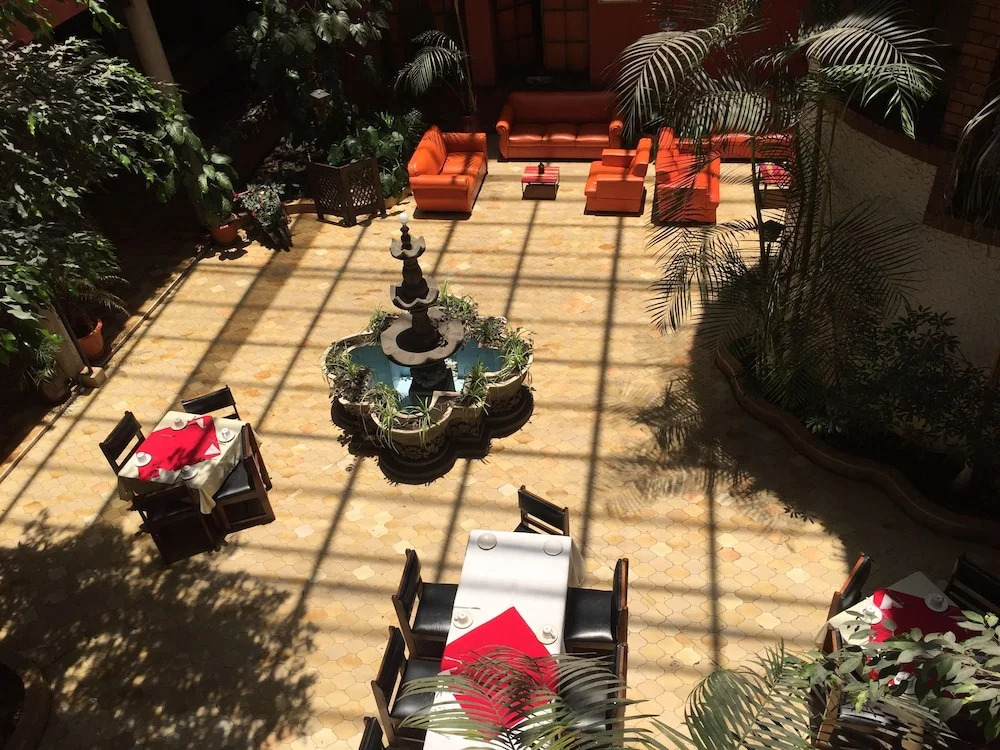 Hotel Villa Real Plaza