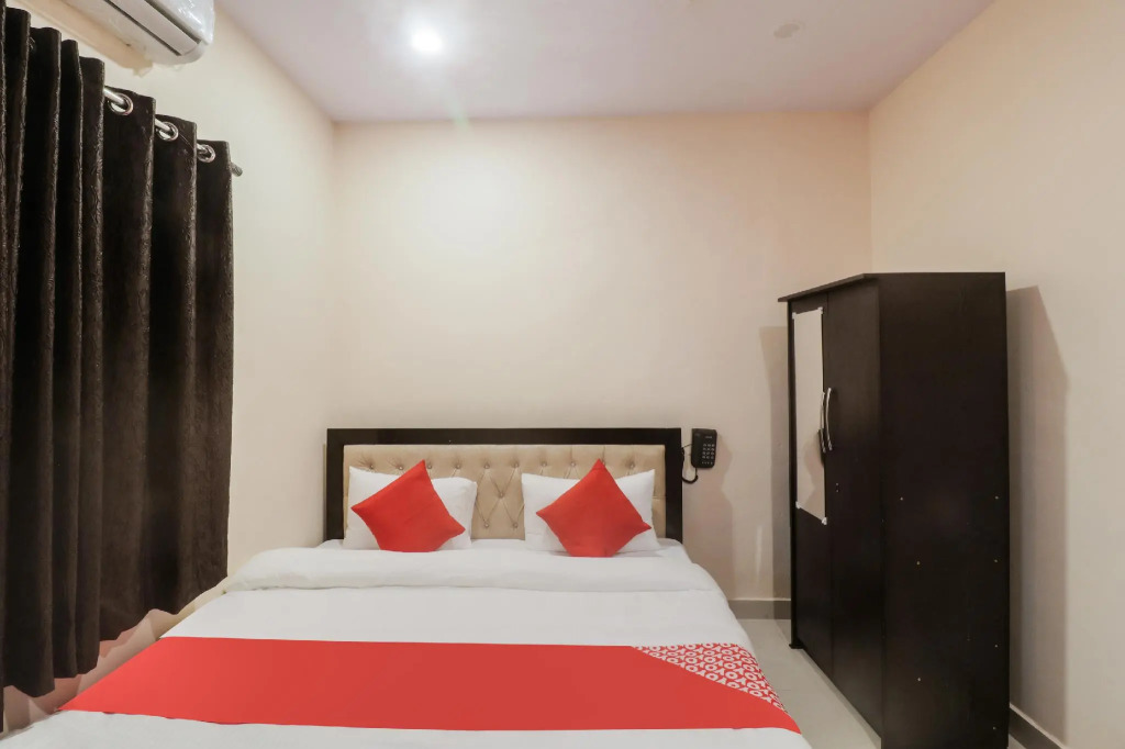 OYO Flagship 65281 Dev Residency