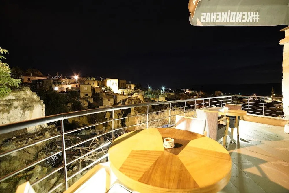 Heritage Cave Suites
