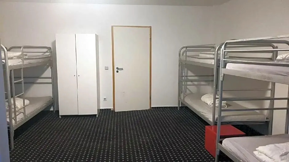 Isas Hostel